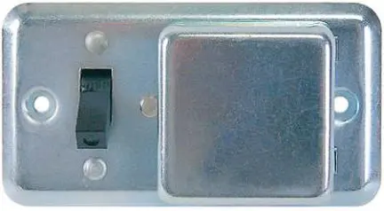 2-1/4 Fused Box Cover Switch 1 per Card Electrical Use Bussmann