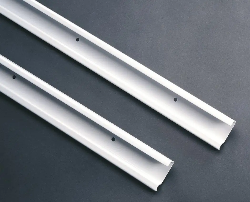 Closetmaid 2826 Shelf Hang Track 40 Inch White